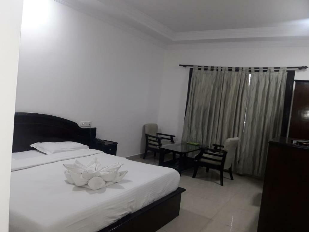 Hotel Vindhwashni Haldwāni Dış mekan fotoğraf