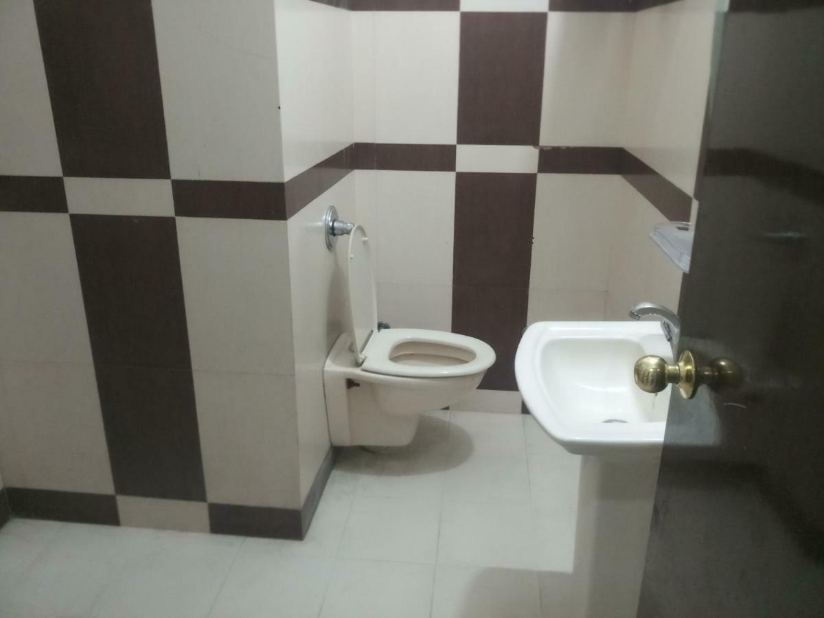 Hotel Vindhwashni Haldwāni Dış mekan fotoğraf